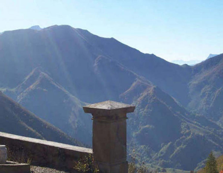 Image des alpes façon orientale